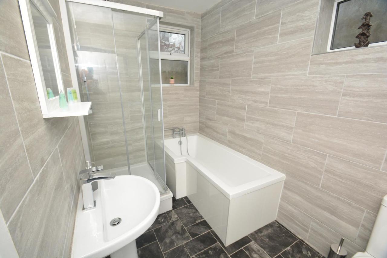 Spacious And Homely 2 Bedroom Flat - Suitelivin Gateshead Dış mekan fotoğraf