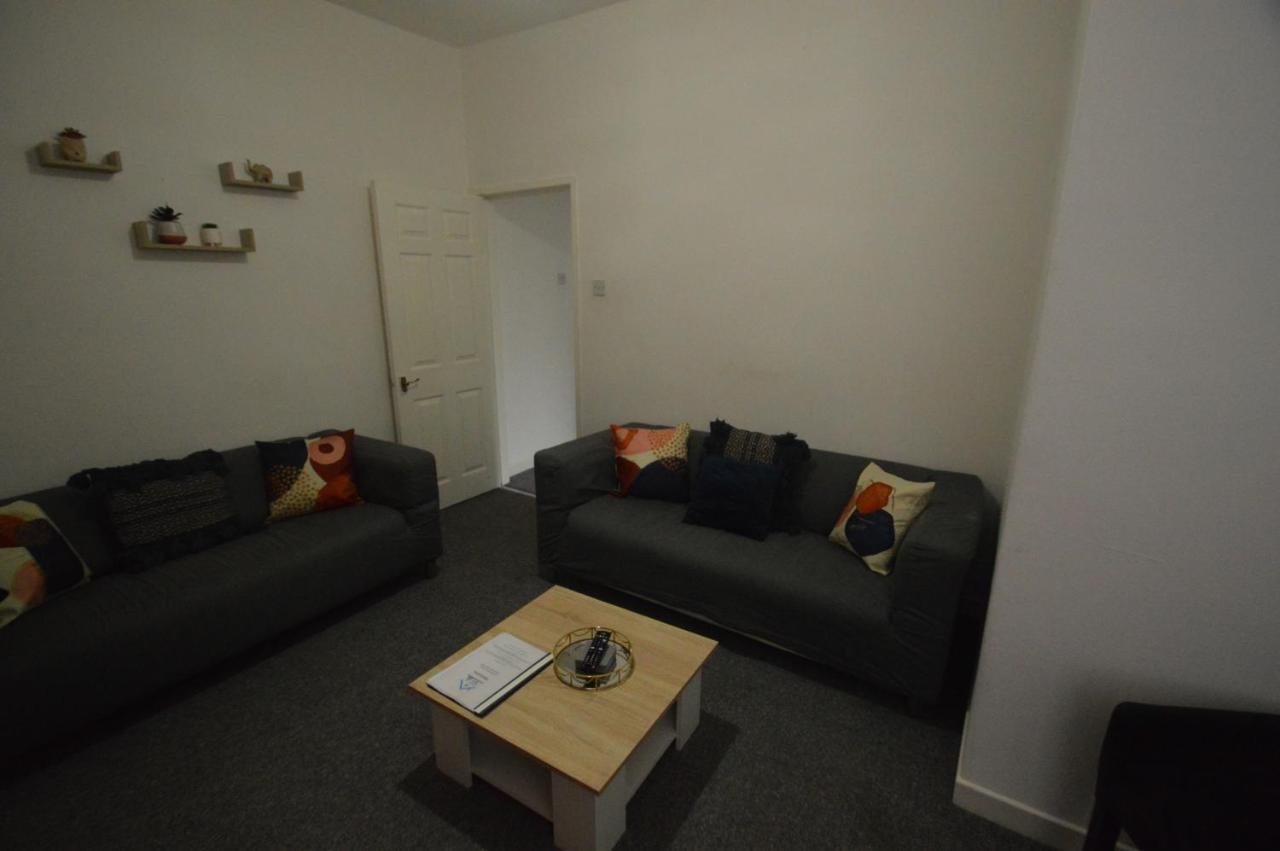 Spacious And Homely 2 Bedroom Flat - Suitelivin Gateshead Dış mekan fotoğraf