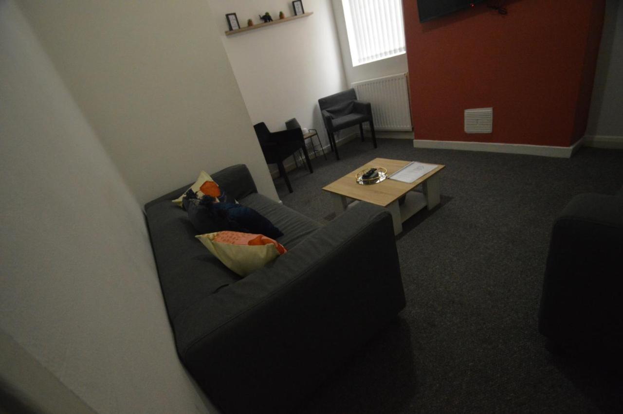 Spacious And Homely 2 Bedroom Flat - Suitelivin Gateshead Dış mekan fotoğraf